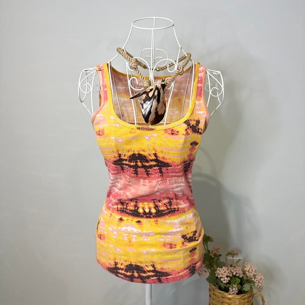 Stunning vintage y2k yellow & pink sunset tie dye tight tank top